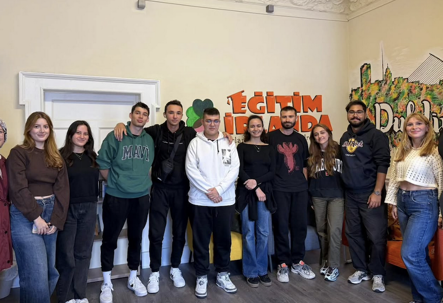 Social adaptation event